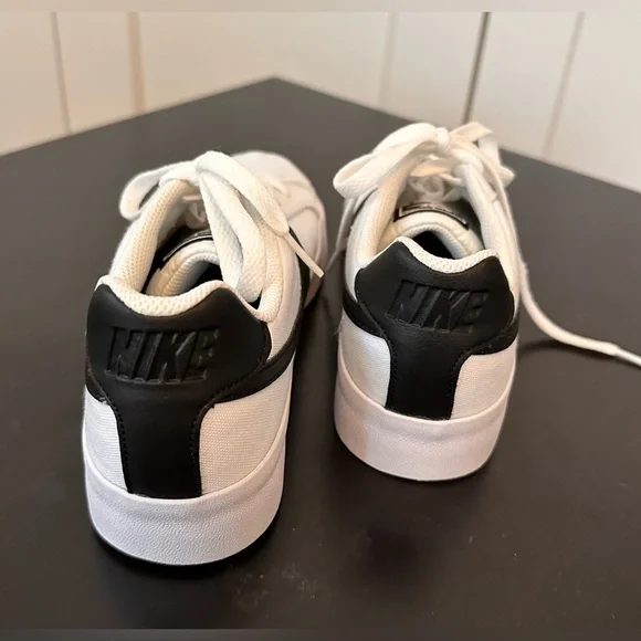 Nike Court Royale AC Canvas Shoe - Picture 7 of 10